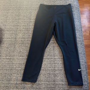 Cropped Nike leggings, Size M, Black